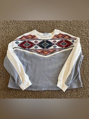 Southwestern Pattern Pullover Sweatshirt in Cream & Gray
